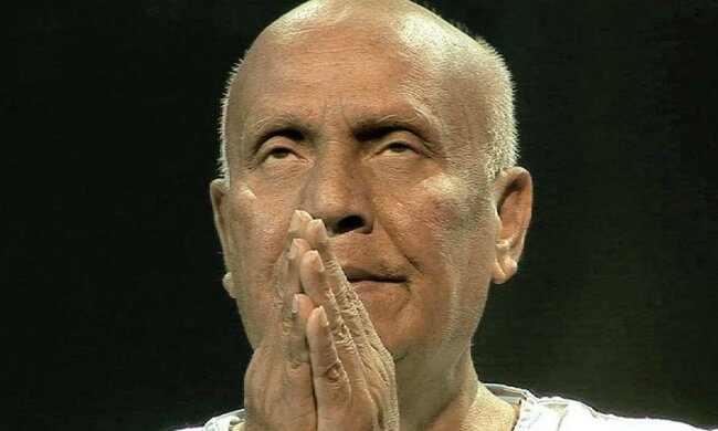 Wie ein Mann im Alter von siebzig Jahren einen Elefanten heben konnte