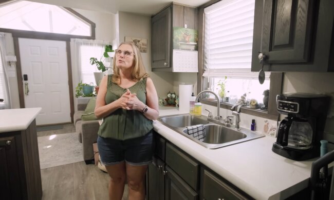 53-jährige lädt fast nie Gäste ein: ihre Wohnung bleibt ihr perfekter Rückzugsort