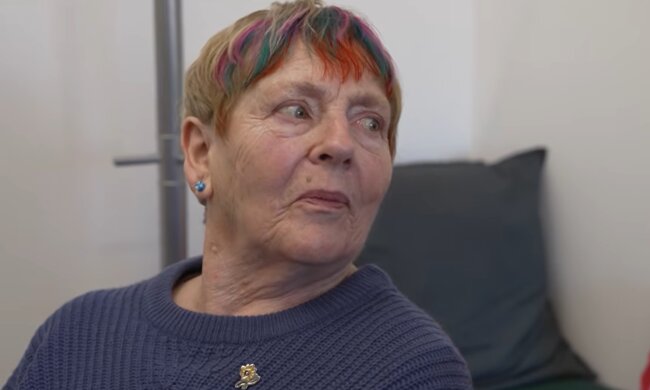 Rentnerin Theresa über ihren harten Alltag. Quelle: Youtube Screenshot