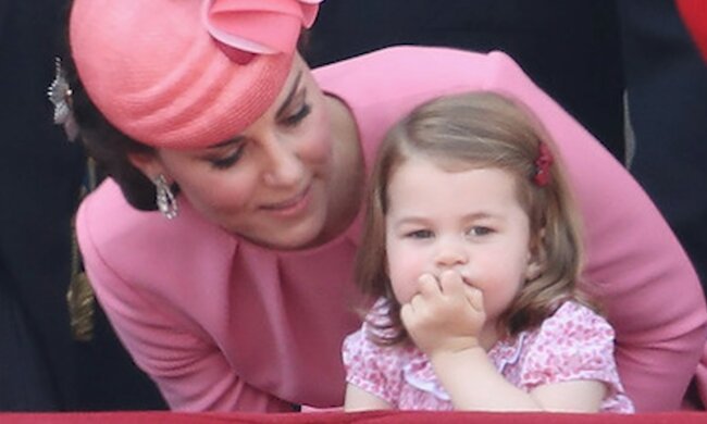 Strenge und erfahrene Mutter. Quelle: Screenshot YouTube