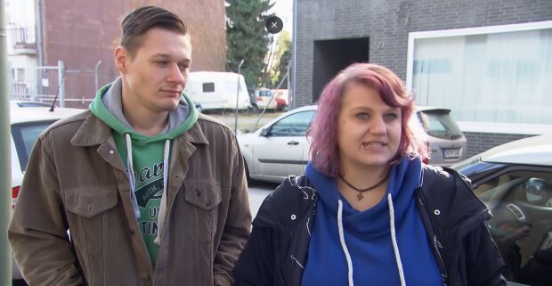 22, vorbestraft, arbeitsscheu. Quelle: Youtube Screenshot