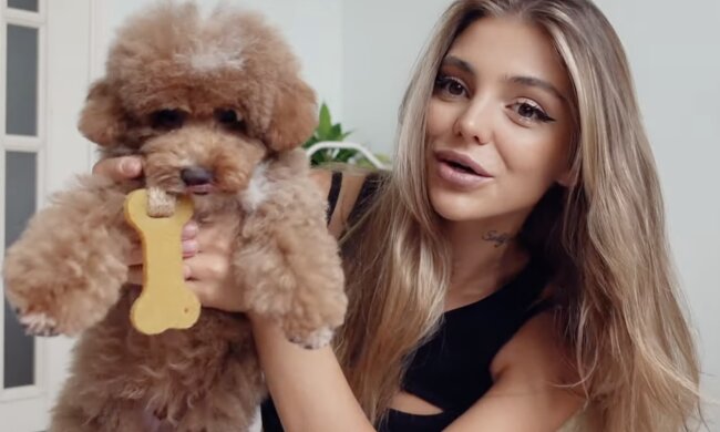 Hund und Frau. Quelle: Screenshot YouTube