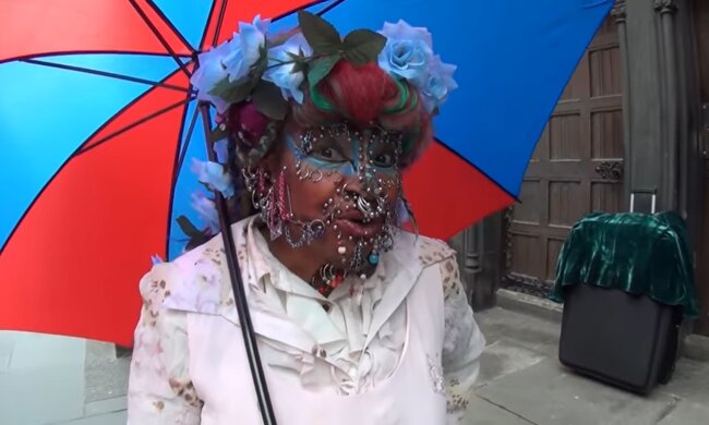 Elaine Davidson. Quelle: Youtube Screenshot