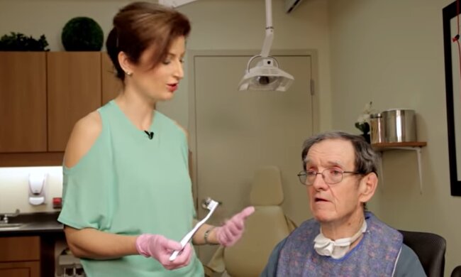 Die Last der Zahnhygiene. Quelle: Youtube Screenshot