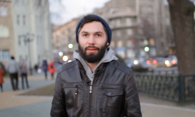 Ein Mann hat sich seit fünf Jahren nicht rasiert. Quelle: Youtube Screenshot