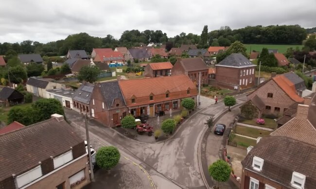 Warum selbst Interessenten Thomas’ Haus den Rücken kehren. Quelle: Youtube Screenshot