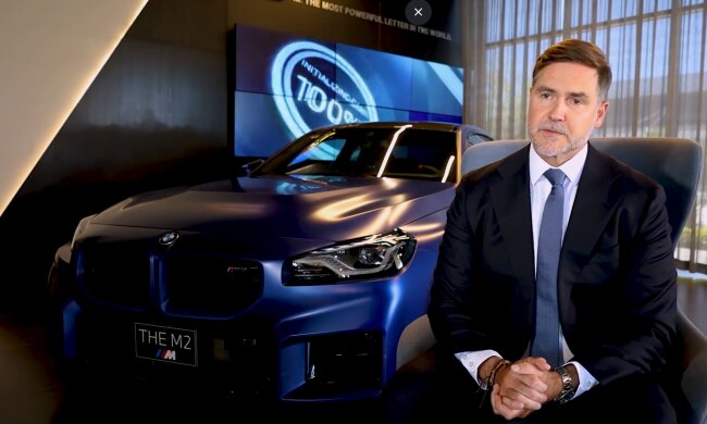 BMW hält am Verbrenner fest. Quelle: Youtube Screenshot