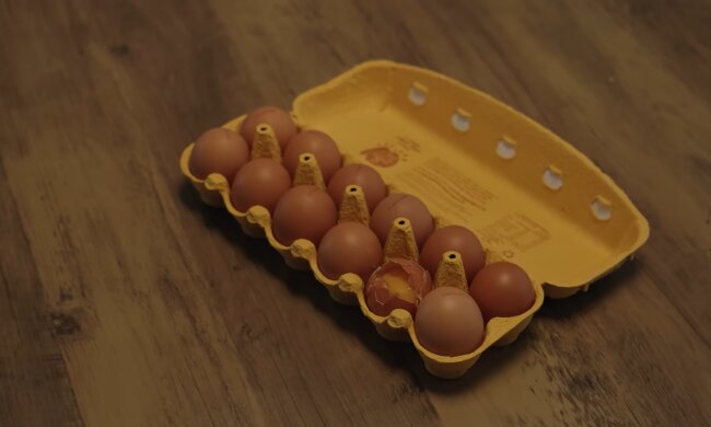 Nur zwei Packungen Eier pro Kunde. Quelle: Youtube Screenshot