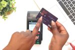 Banken kassieren zu viel. Quelle: Youtube Screenshot