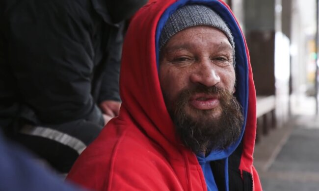 Die komplexen Gründe hinter dem Bleiben. Quelle: Youtube Screenshot