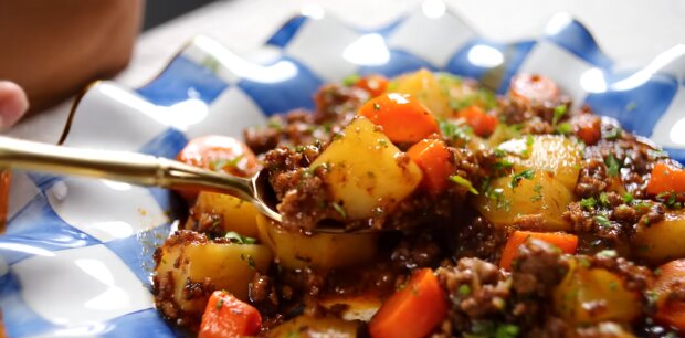 Schnelles Kartoffel-Hackfleisch-Rezept. Quelle: Youtube Screenshot