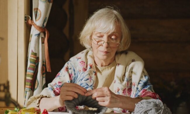 Oma will keine kostenlose Babysitterin sein. Quelle: Screenshot YouTube