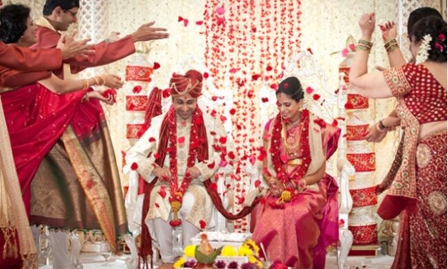 Die Braut bat ihren Mann, eine mathematische Aufgabe zu lösen und als sie die Antwort hörte, sagte sie die Hochzeit ab