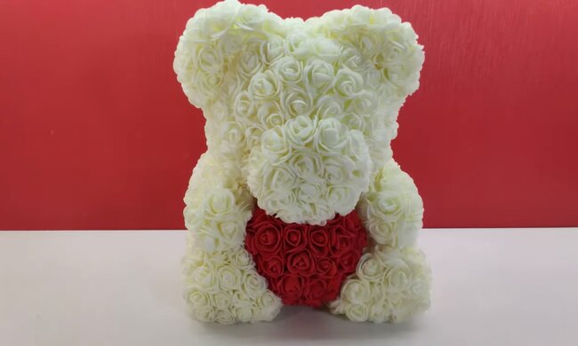 Der Rosenbär. Quelle: Screenshot YouTube