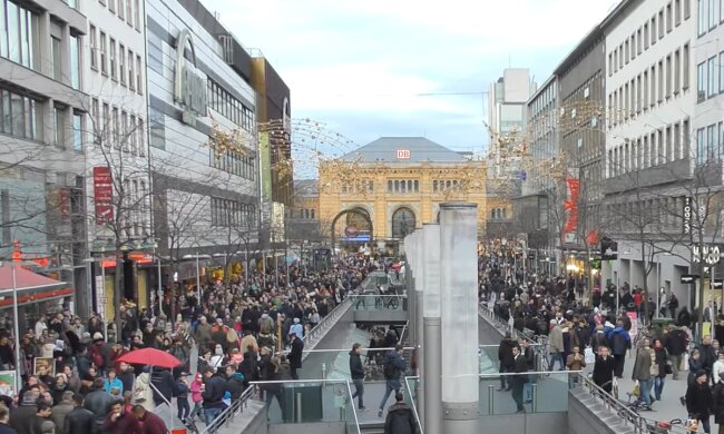 Bahnhofstrasse Hannover. Quelle: Screenshot Youtube