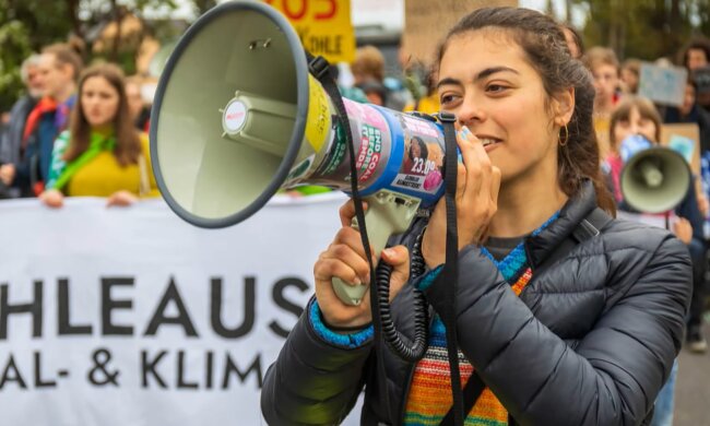 Von der Erde in die Sonne. Quelle: Youtube Screenshot