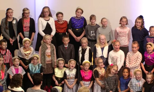 Ausschluss aus dem Chor. Quelle: Youtube Screenshot