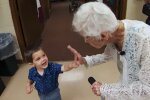 Benjamin Olson und Mary O'Neill. Quelle: Youtube Screenshot