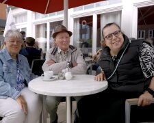 Bares Dankeschön oder überholte Tradition? Quelle: Youtube Screenshot