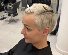 Beim Friseur scherzte und lächelte die Frau: kam aber unzufrieden heraus