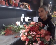 „Rosen, Tulpen, 80 Euro – so zeigt man mir, dass man mich liebt“. Quelle: Youtube Screenshot