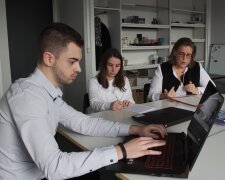 „Die moderne Jobsuche frisst junge Talente auf. Quelle: Youtube Screenshot