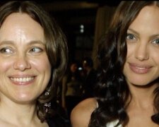 Marcheline Bertrand und Angelina Jolie. Quelle: Screenshot YouTube