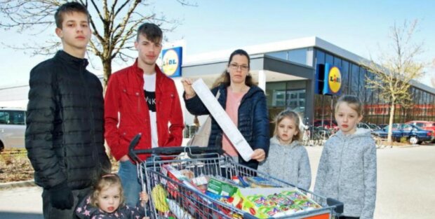 “Ich mache keine Hamsterkaufen. Ich habe 5 Kinder”: Eine Mutter mit vielen Kindern wird in einem Supermarkt verurteilt