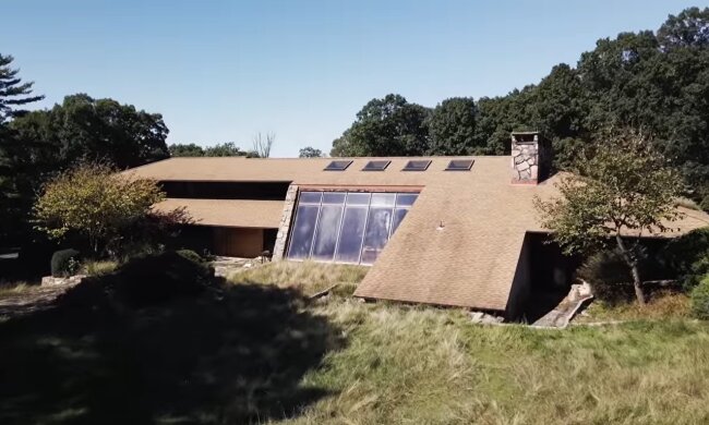 "Die Leute sagen, mein Haus sei 'geschmacklos', aber es kostet viel, 'arm' auszusehen"