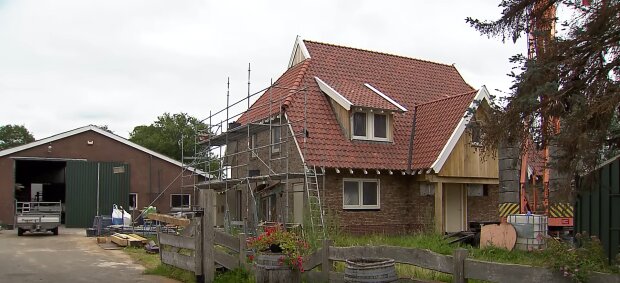 „Nie gedacht, dass Hausbau so teuer sein kann“. Quelle: Youtube Screenshot