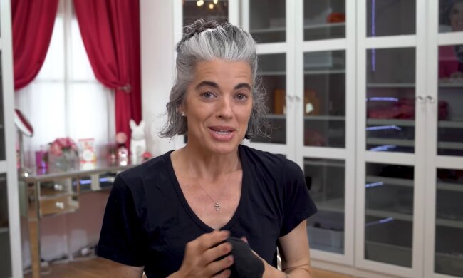 Sie sagt, der schwierigste Teil der Reise sei der Anfang gewesen. Quelle: Youtube Screenshot