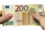 Mehr Geld für Beschäftigte. Quelle: Youtube Screenshot