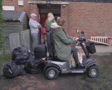 Müllaktion nach Streit mit Nachbarn. Quelle: Youtube Screenshot