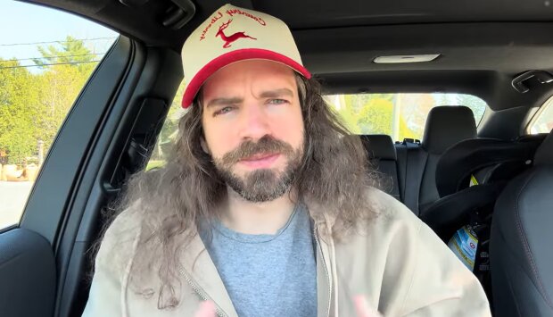 Andreas kritisiert Umgang mit Geld. Quelle: Youtube Screenshot