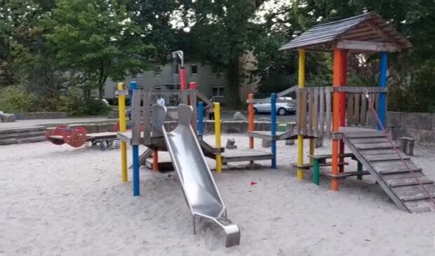 Spielplatz. Quelle: Youtube Screen