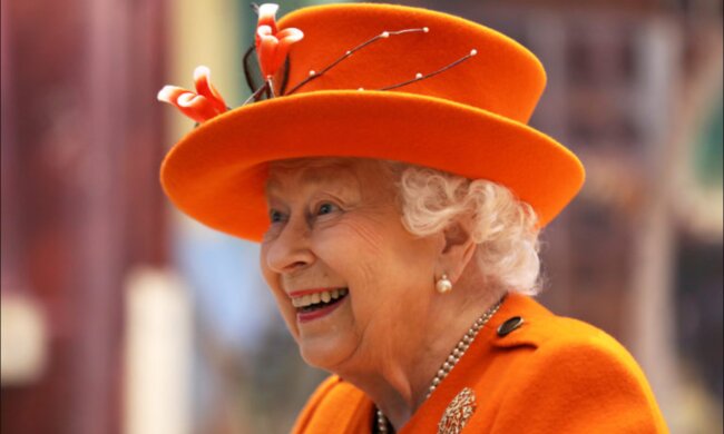 Es ist bekannt geworden, warum Königin Elisabeth in der Öffentlichkeit immer Hüte trägt