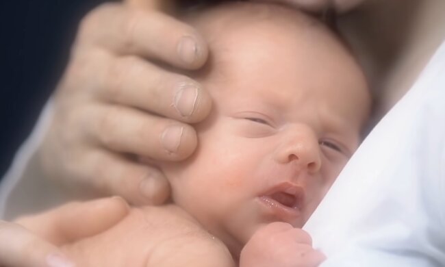 Baby. Quelle: Screenshot Youtube