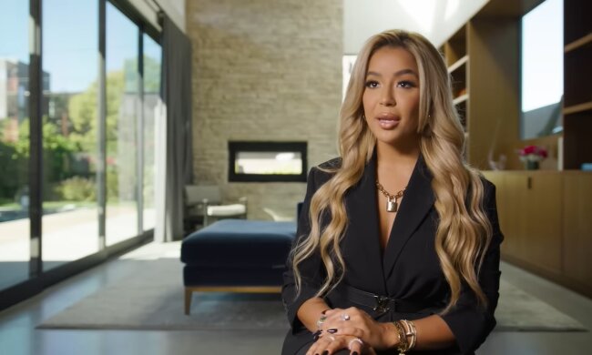 Vom Kellner zur Unternehmerin. Quelle: Youtube Screenshot