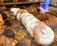 Eine Bäckerei gegen den Bezahlstrom. Quelle: Youtube Screenshot