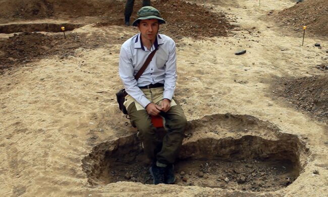 Archäologe. Quelle: YouTube Screenshot