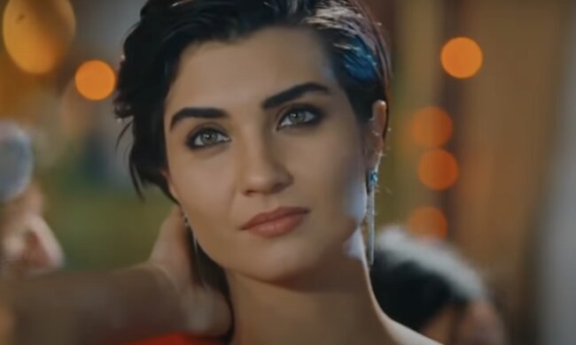 Schöne Frau. Quelle: Screenshot YouTube