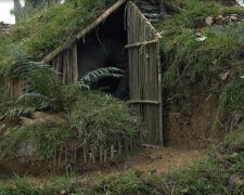 Erdhütte . Quelle: Screenshot YouTube