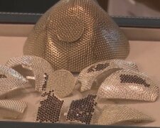 Die teuerste Schutzmaske der Welt aus Weißgold und Diamanten: sie kostet 1,3 Millionen Euro