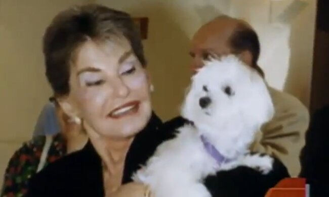 Leona Helmsley und ihr Hund Trouble. Quelle: Screenshot Youtube