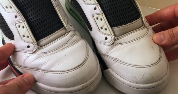 Restaurierung von Schuhen. Quelle: YouTube Screenshot