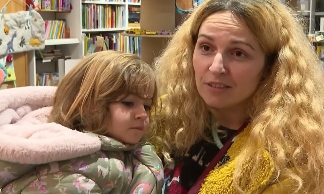 Keine teuren Puppen, kein teurer Schnickschnack. Quelle: Youtube Screenshot