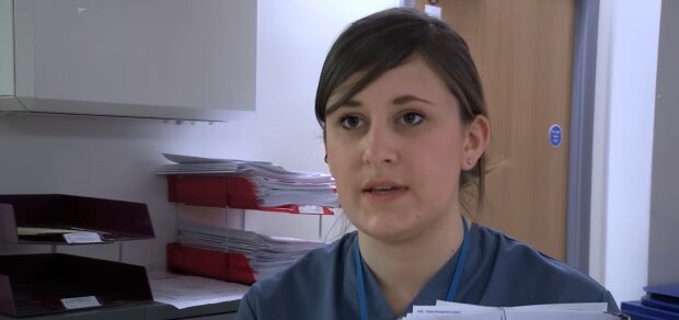 Wie Erika an der Pflege verzweifelt. Quelle: Youtube Screenshot