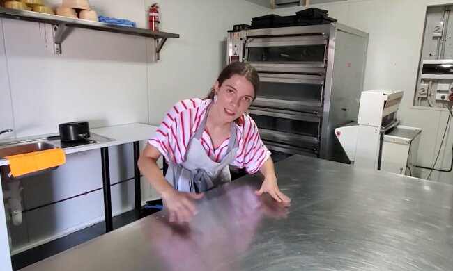 Moderne Wohnung auf der Grundlage der Produktionswerkstatt. Quelle: Screenshot YouTube