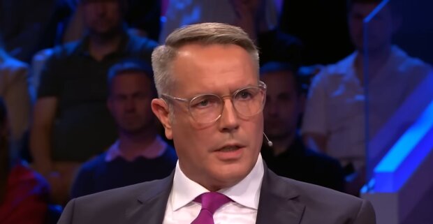 Schweitzer lässt keine Zweifel. Quelle: Youtube Screenshot