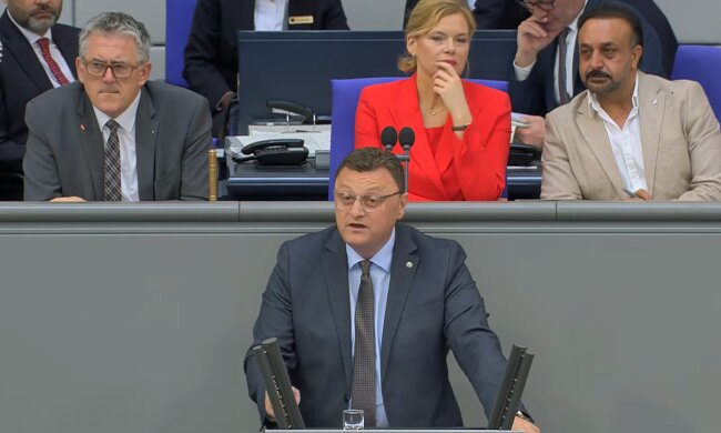 20 Prozent mehr für Minister? Quelle: Youtube Screenshot